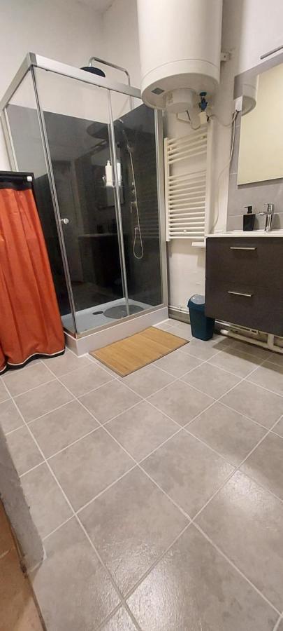 Bel Appartement Centre Ville Сет Екстер'єр фото