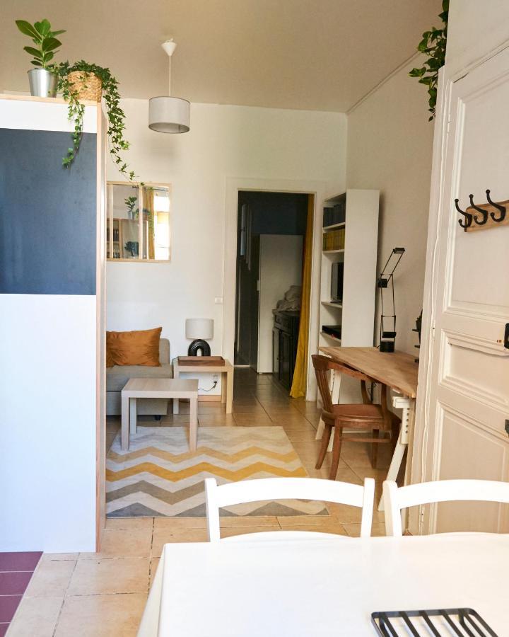 Bel Appartement Centre Ville Сет Екстер'єр фото